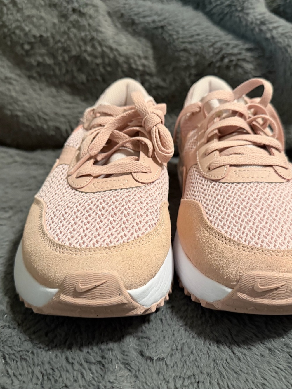 Nike Women’s Air Max Pastel Pink Mesh & Suede Sneaker - Picture 4 of 7